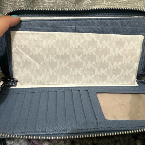 Michael Kors Slate Blue Tote and Wallet Set - Picture 10 of 15